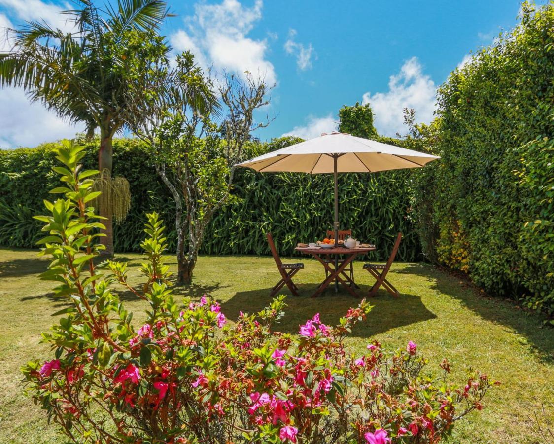 Domus Adepta Charming W Garden Villa Furnas  Exterior photo