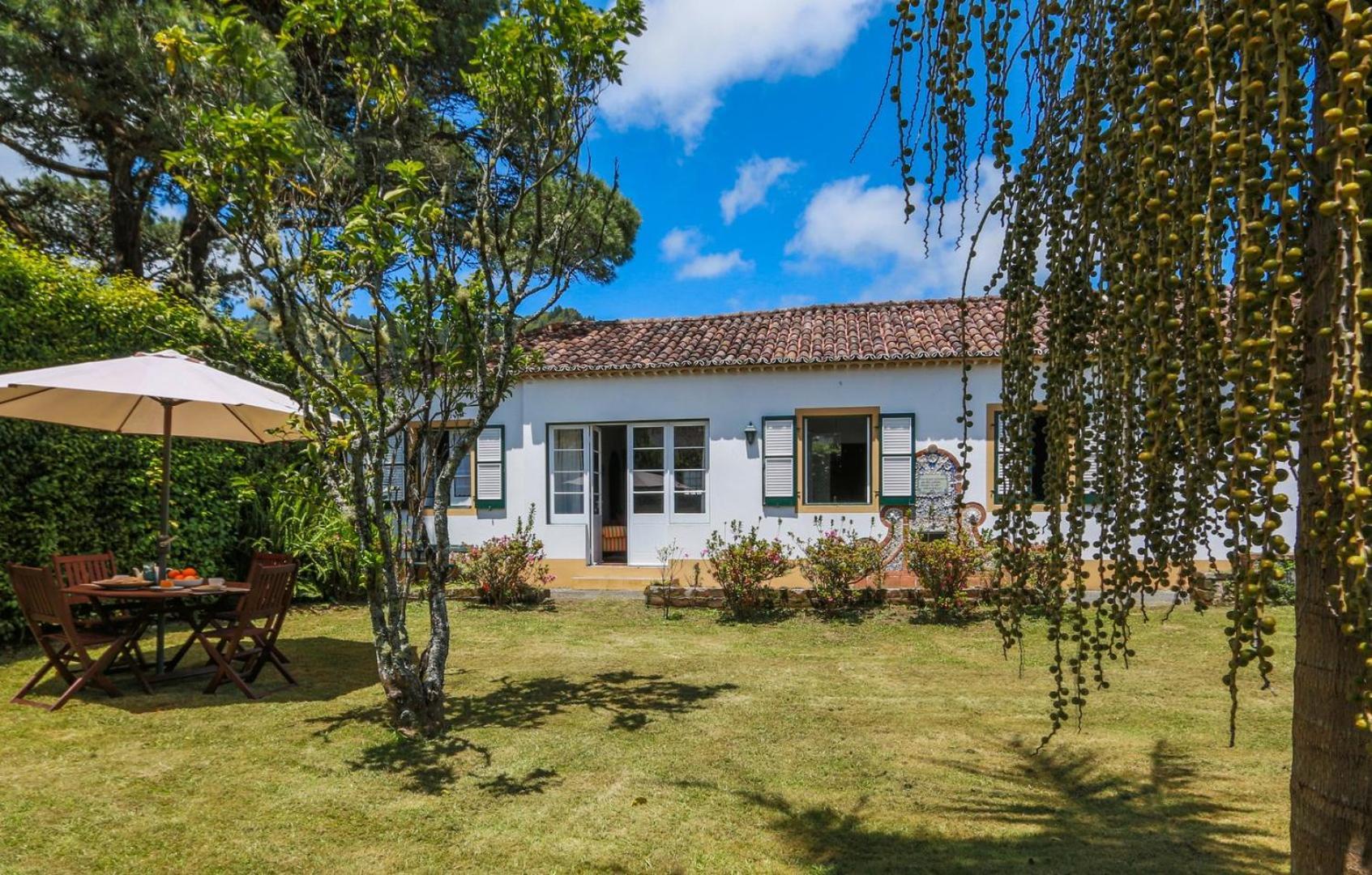 Domus Adepta Charming W Garden Villa Furnas  Exterior photo
